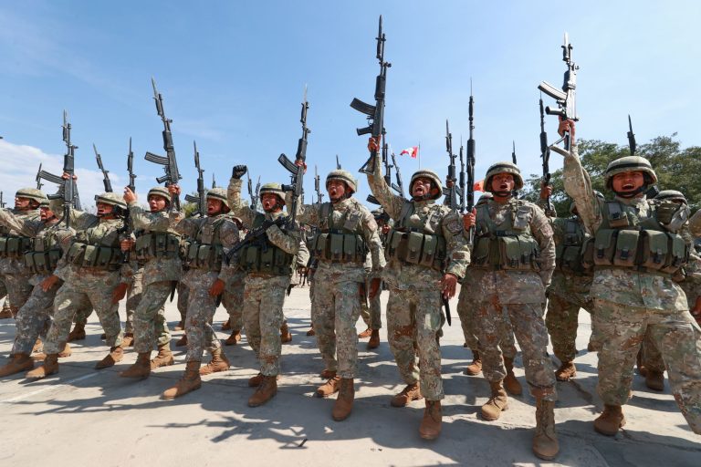 Ministro de Defensa destaca incentivos para hacer atractivo el servicio militar