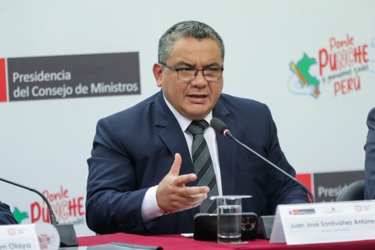 Congreso censura al ministro del Interior, Juan José Santiváñez