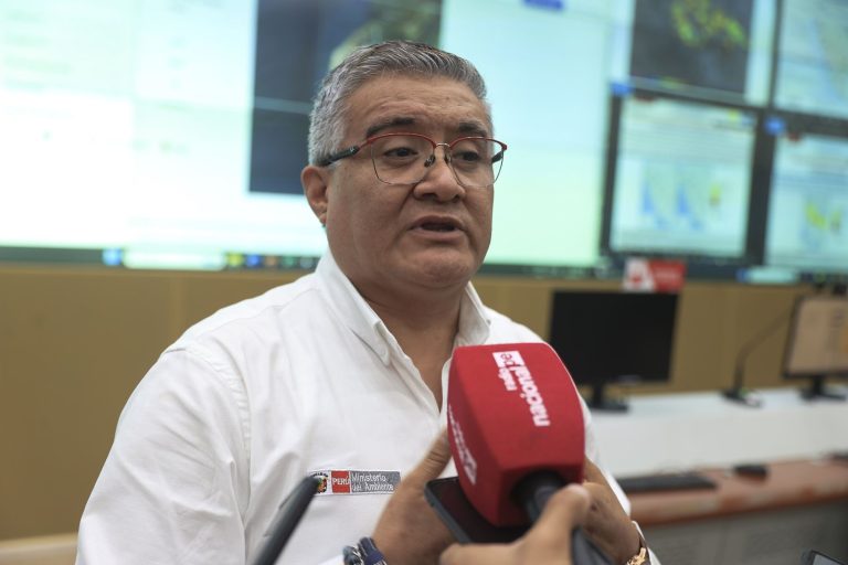 Ministro del Ambiente: rechazamos el acoso político que busca desestabilizar al país